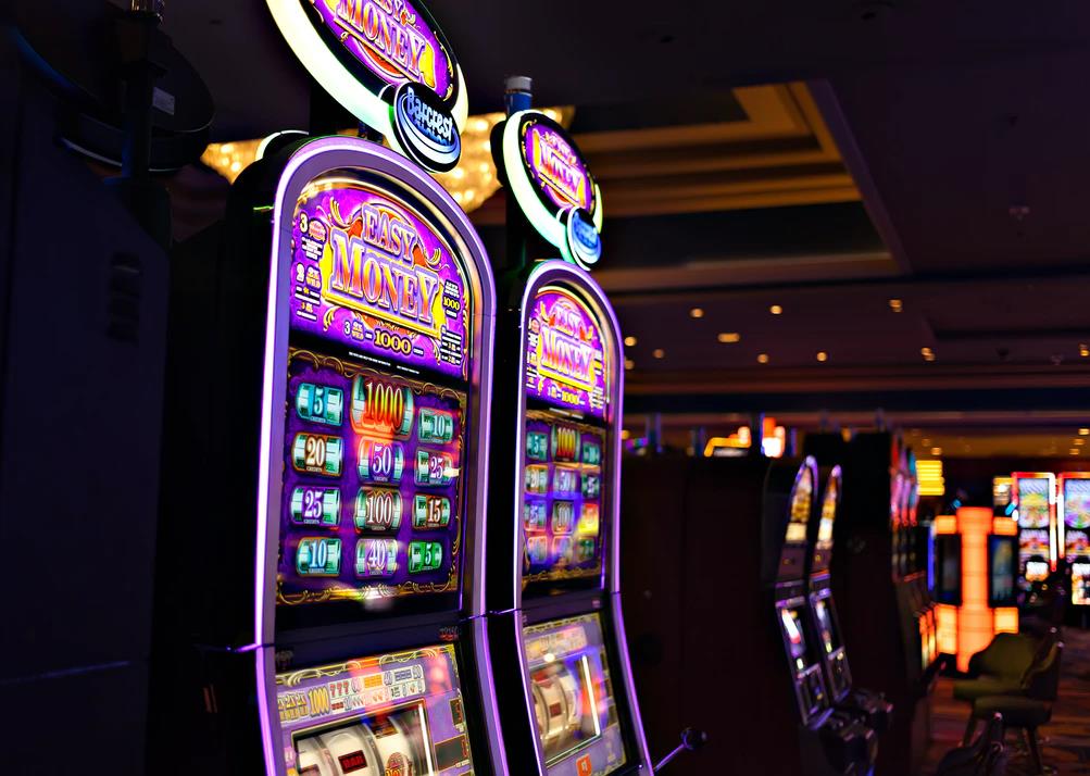 5 Things to Consider before Playing at an Online slot